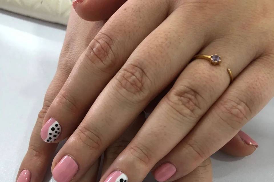 Manicura con diseño