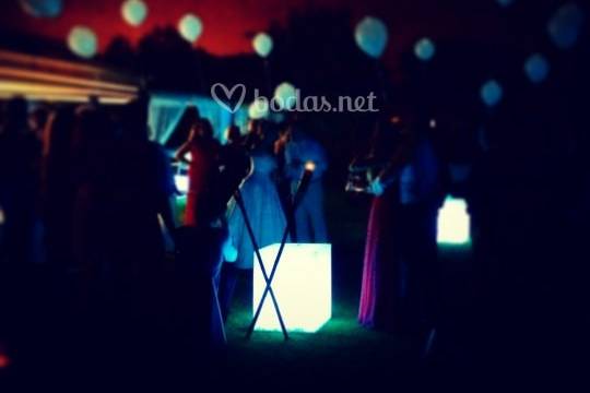 Lanzamiento de globos LED