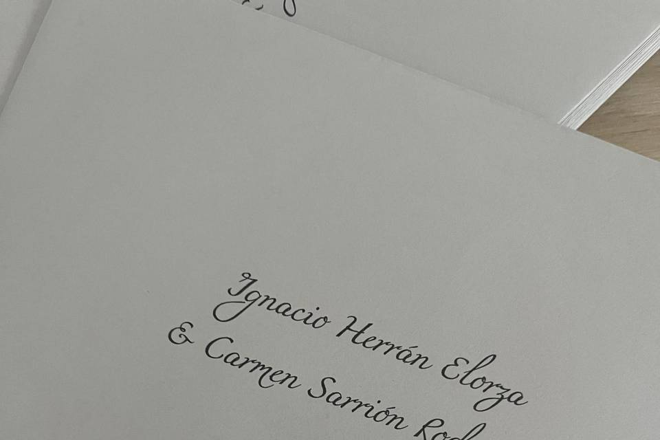 Caligrafía nombre invitados