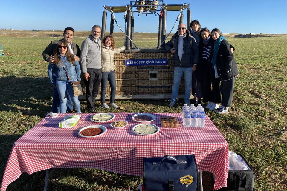 Picnic con cava al aterrizar