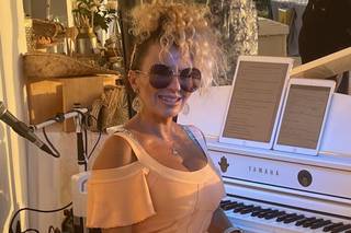 Judith Balao - voz y piano