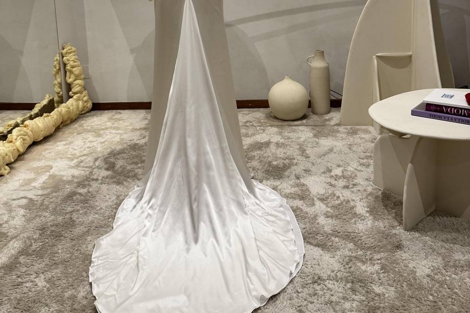 Vestido de satén