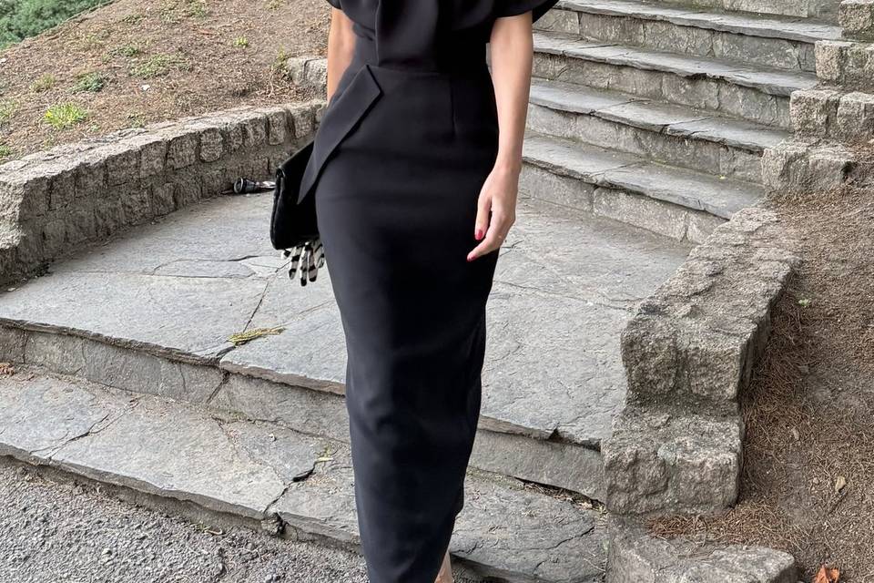 Vestido negro de invitada