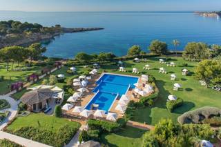 The St. Regis Mardavall Mallorca Resort