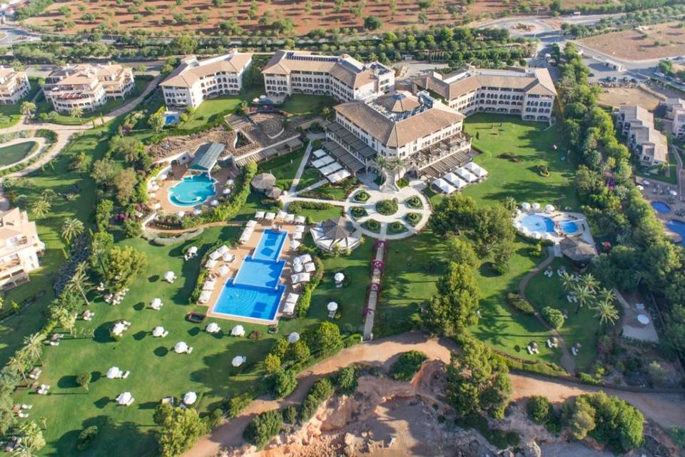 The St. Regis Mardavall Mallorca Resort