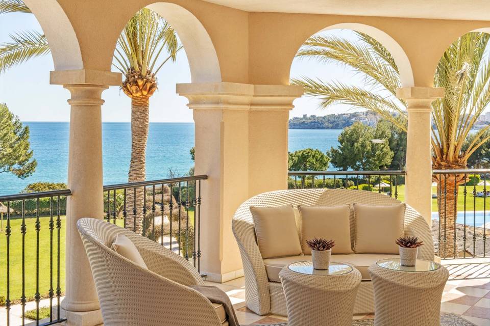 The St. Regis Mardavall Mallorca Resort