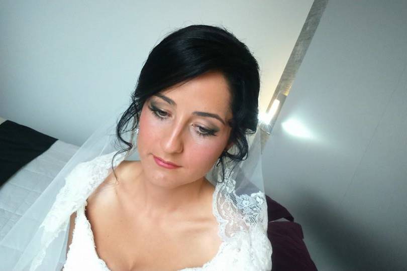 Maquillaje marcado de novia