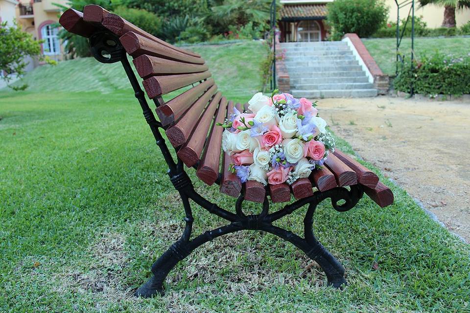 Bench Bouquet