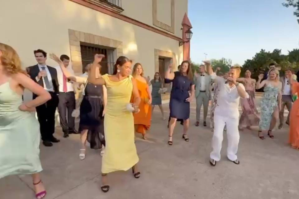 Esas manos arribaaa!!