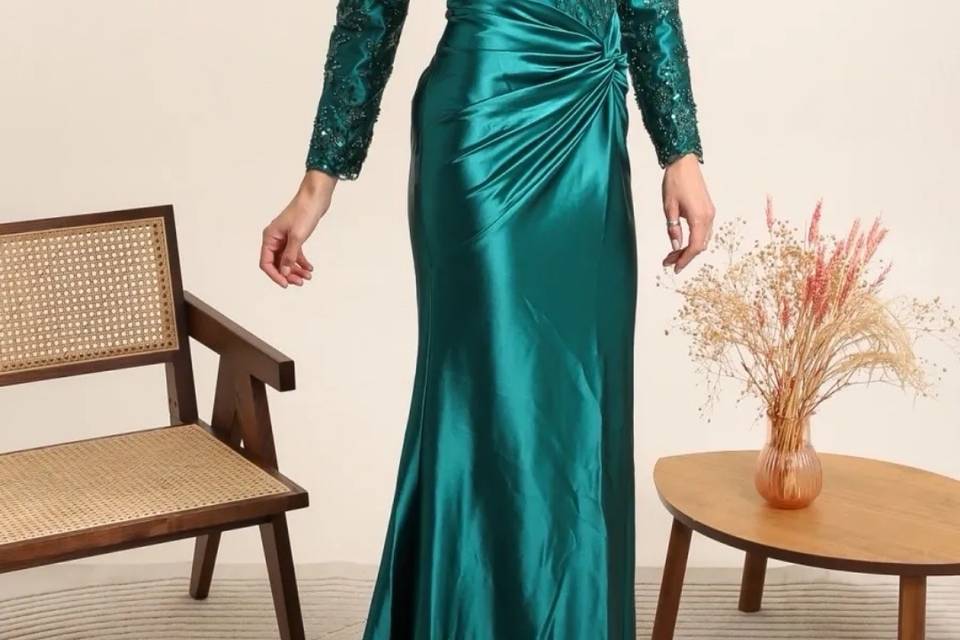 Vestido manga larga con pedrer
