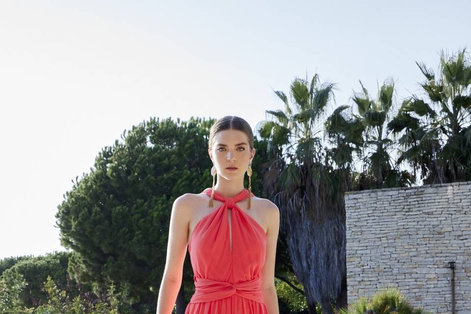 Vestido largo con escote origi