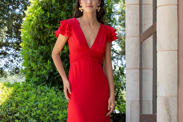 Vestido con volantes en los ho