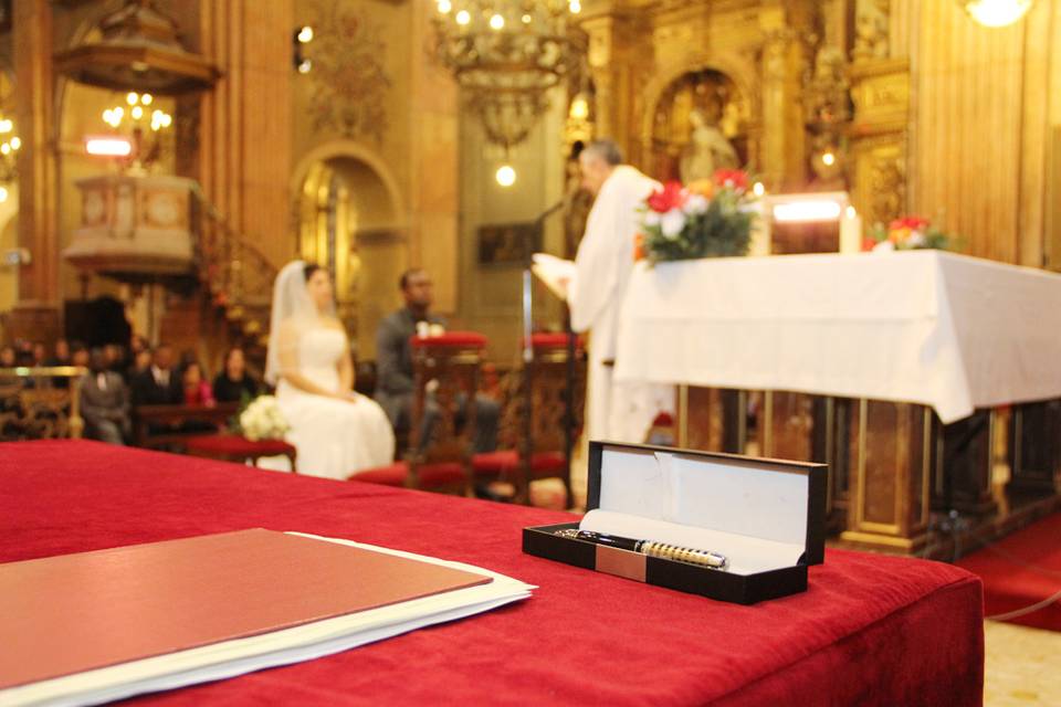 En el altar