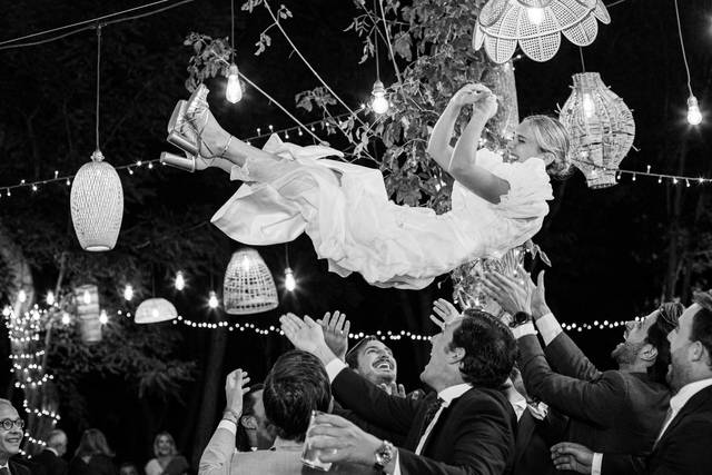 Fly Up! Wedding Planner