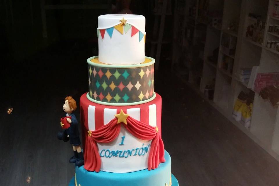 Tarta de comunión de circo