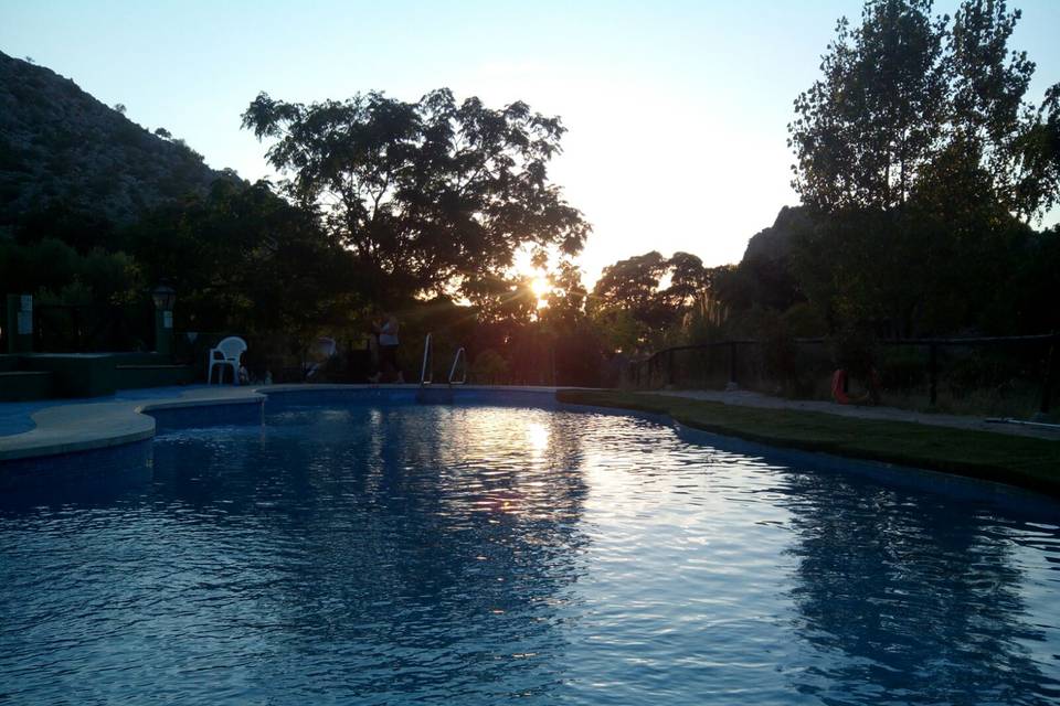 Piscina al atardecer