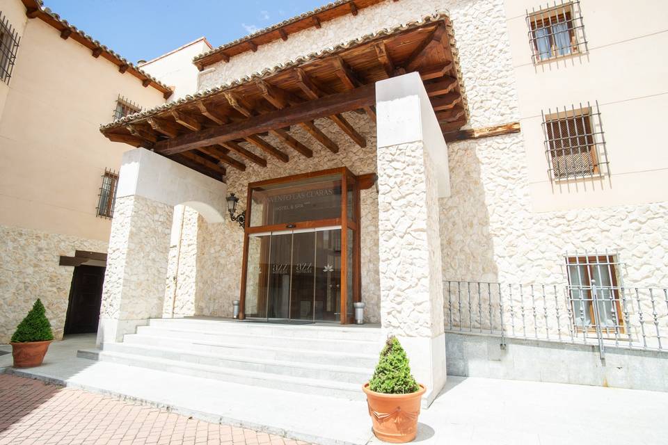 Fachada entrada Hotel