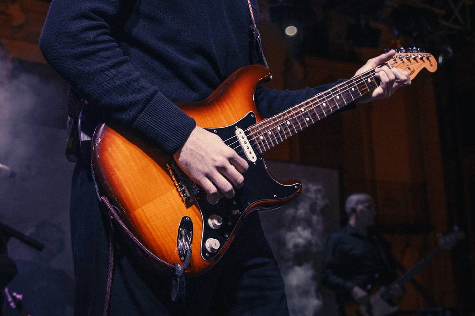 Samu. Cantante y guitarrista
