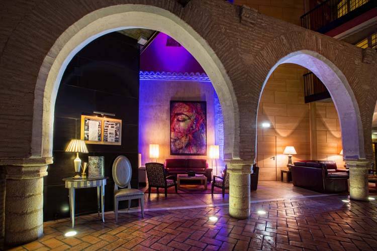 Hotel monasterio, suite de novios