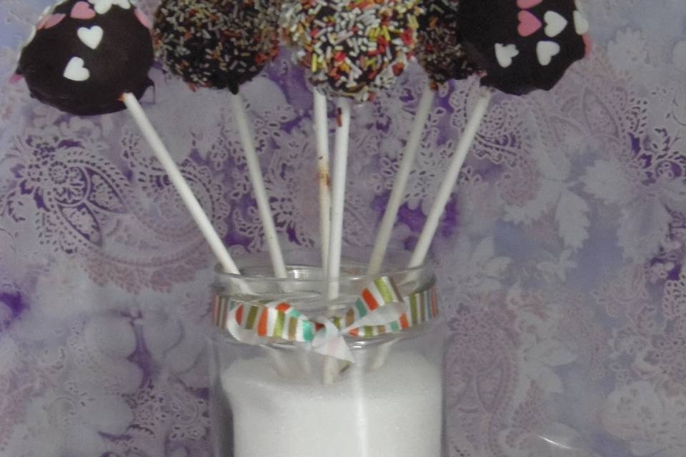 Cakepops chocolate y confeti