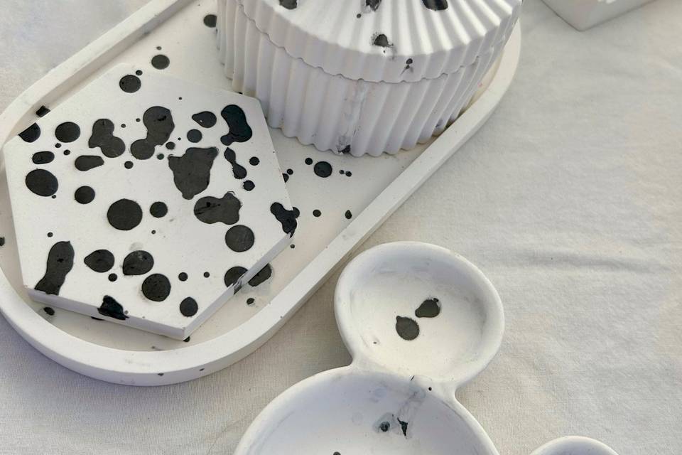 Black dots (set o por separado