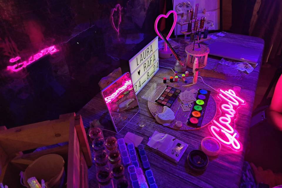 Glitter bar con neon