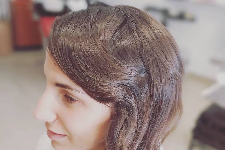 Semirrecogido lateral con ondas