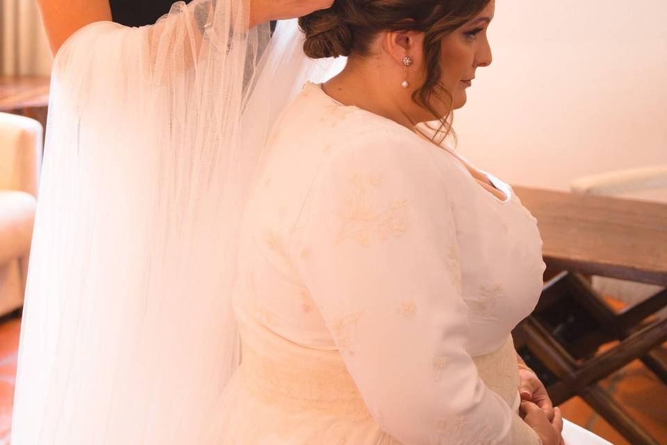 Peinado y maquillaje