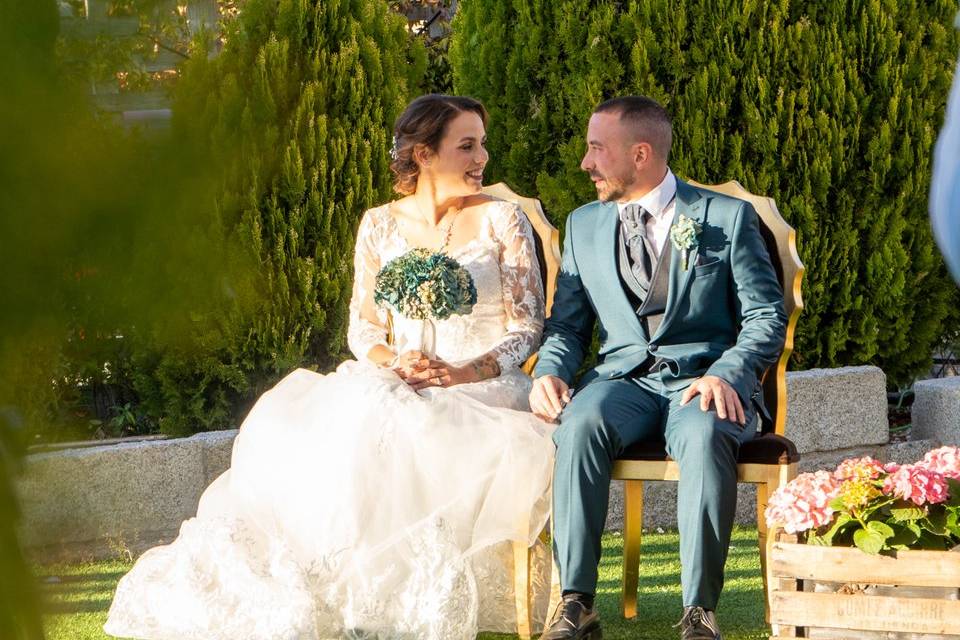 Novios en el altar