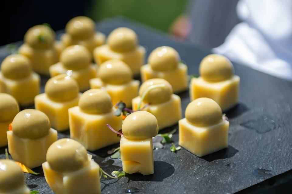 Esferico de aceituna con queso