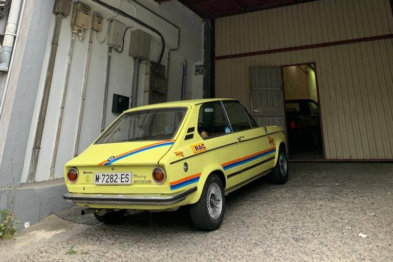 BMW 2002 touring