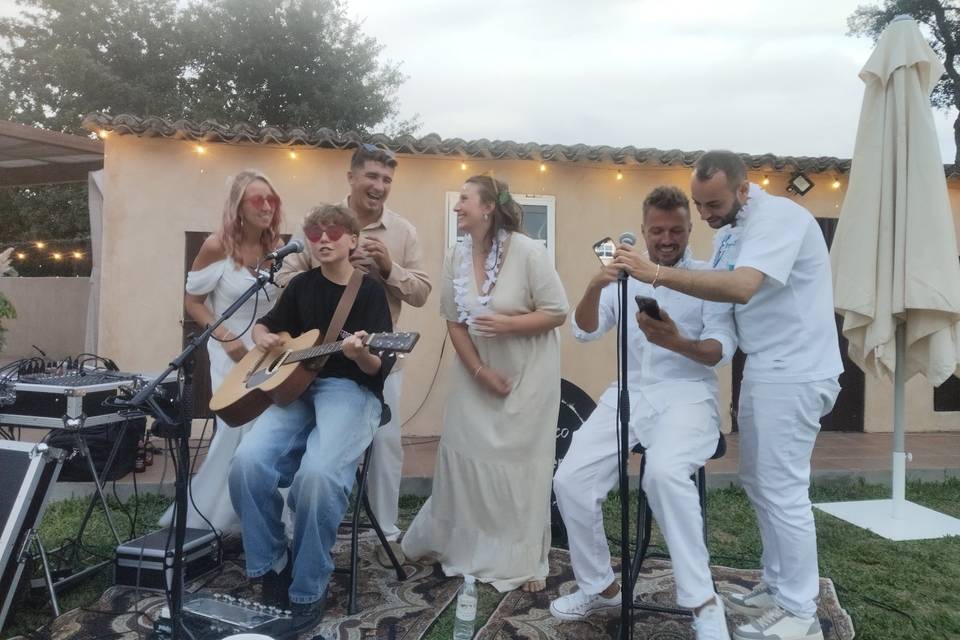Fiesta: Novios e invitados