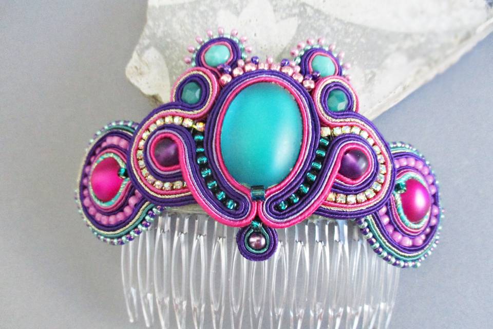 Peineta soutache