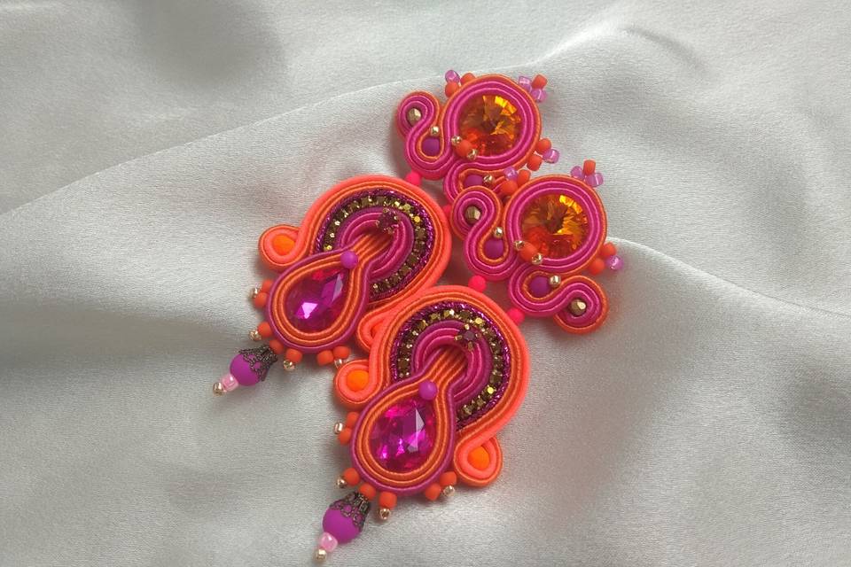 Pendientes largos naranja