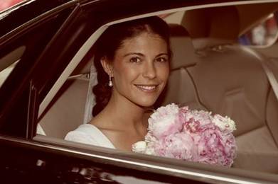 La novia dentro del coche
