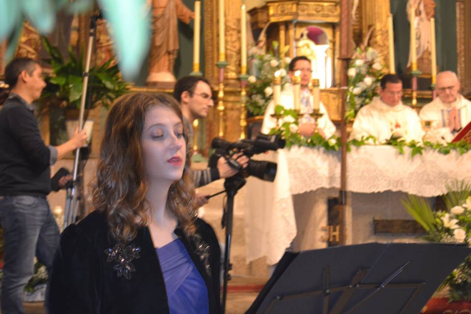 Soprano en ceremonia religiosa