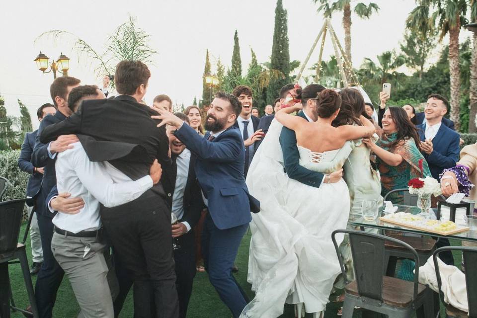 Lorena Celebra con Encanto