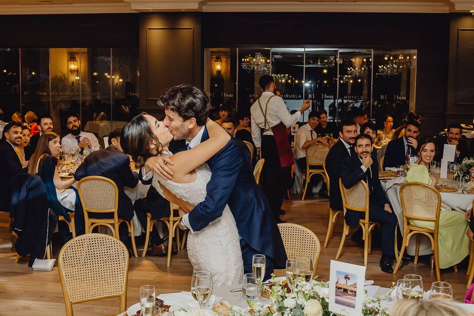 Lorena Celebra con Encanto