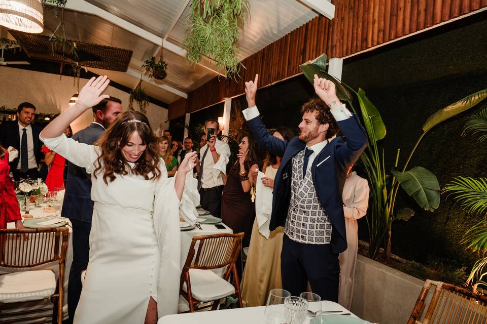 Lorena Celebra con Encanto