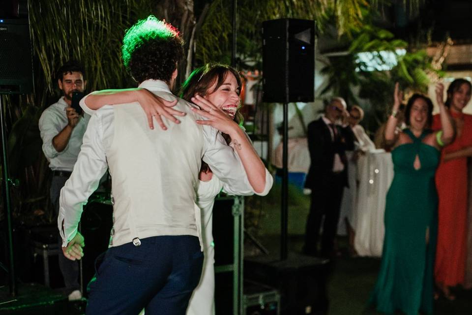 Lorena Celebra con Encanto