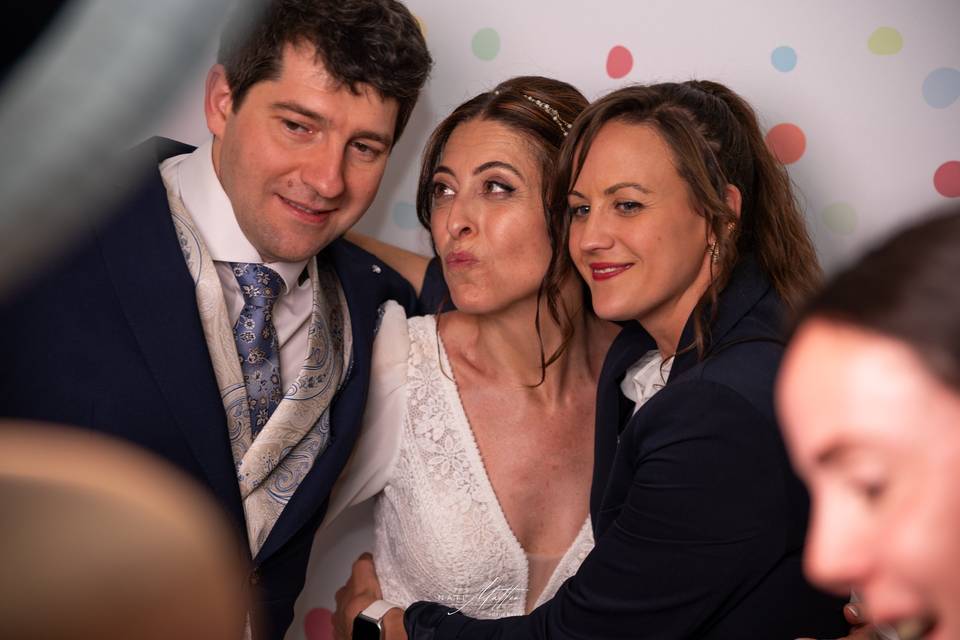 Lorena Celebra con Encanto
