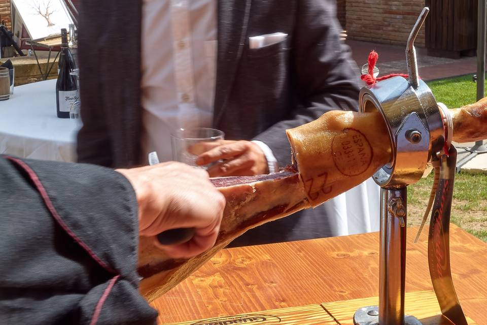 Corte de jamón a cuchillo