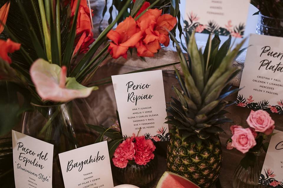 Boda tropical. Detalle del seatting