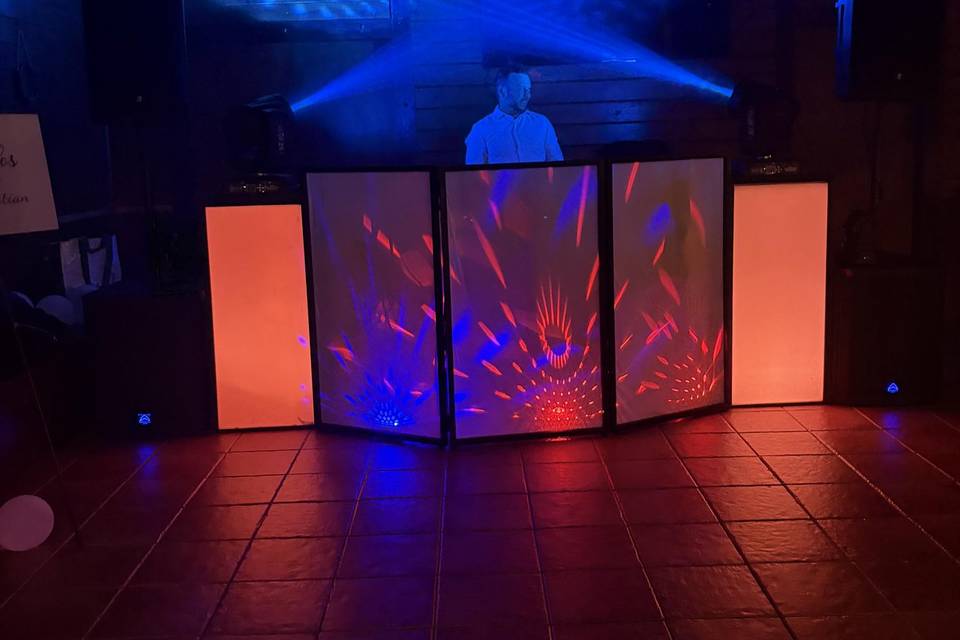 Dj