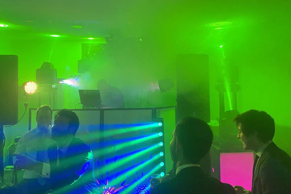 Dj