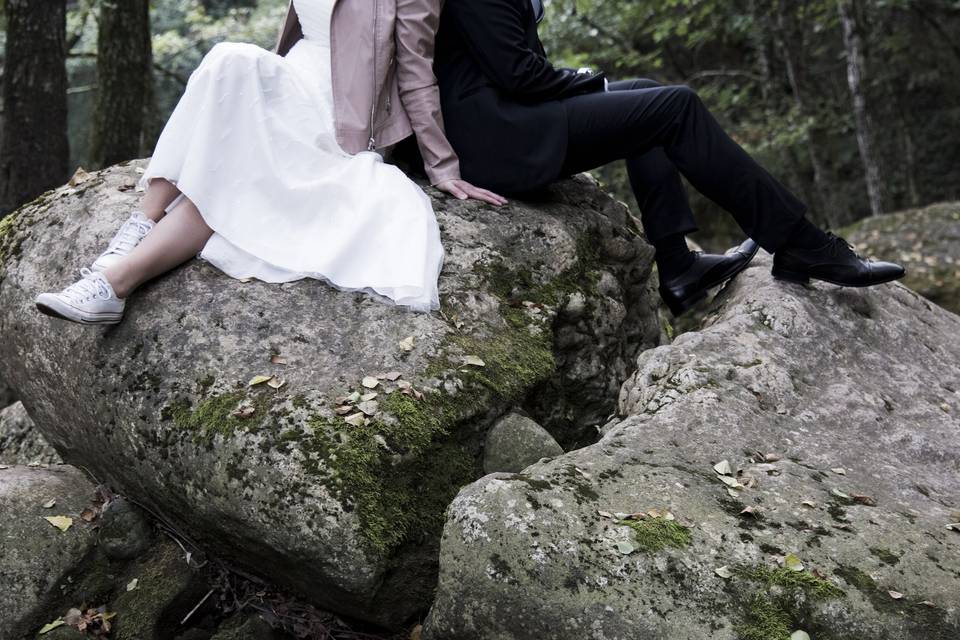 Novios en el bosque