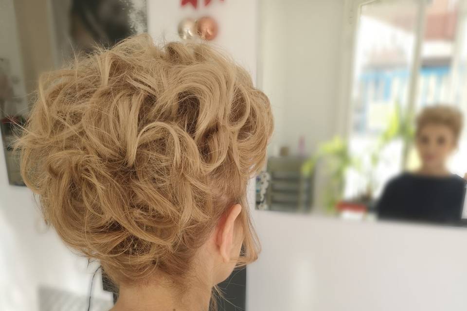 Peluquería y maquillaje