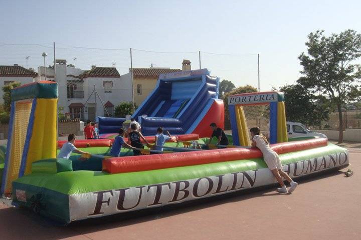 Futbolín humano