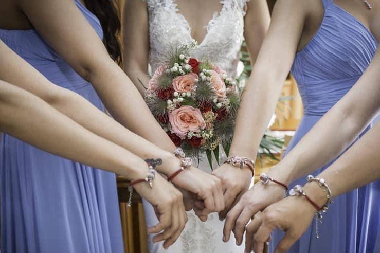 Pulseras para las amigas de la novia