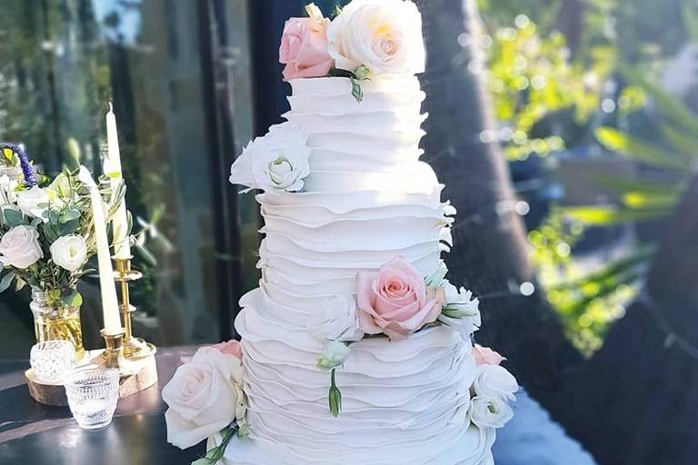 Pastel de boda ruffle